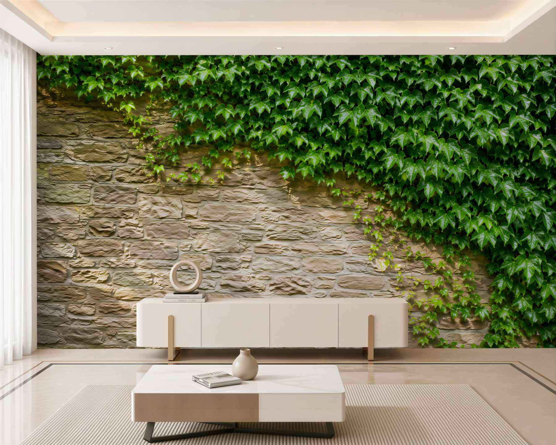 Papier peint lierre sur mur clair décoration naturelle pour salon