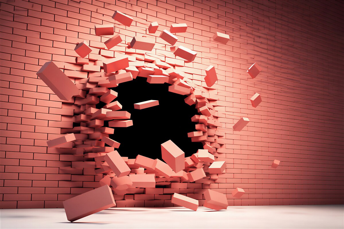 Papier peint mur rose craquelé 3D avec ouverture moderne