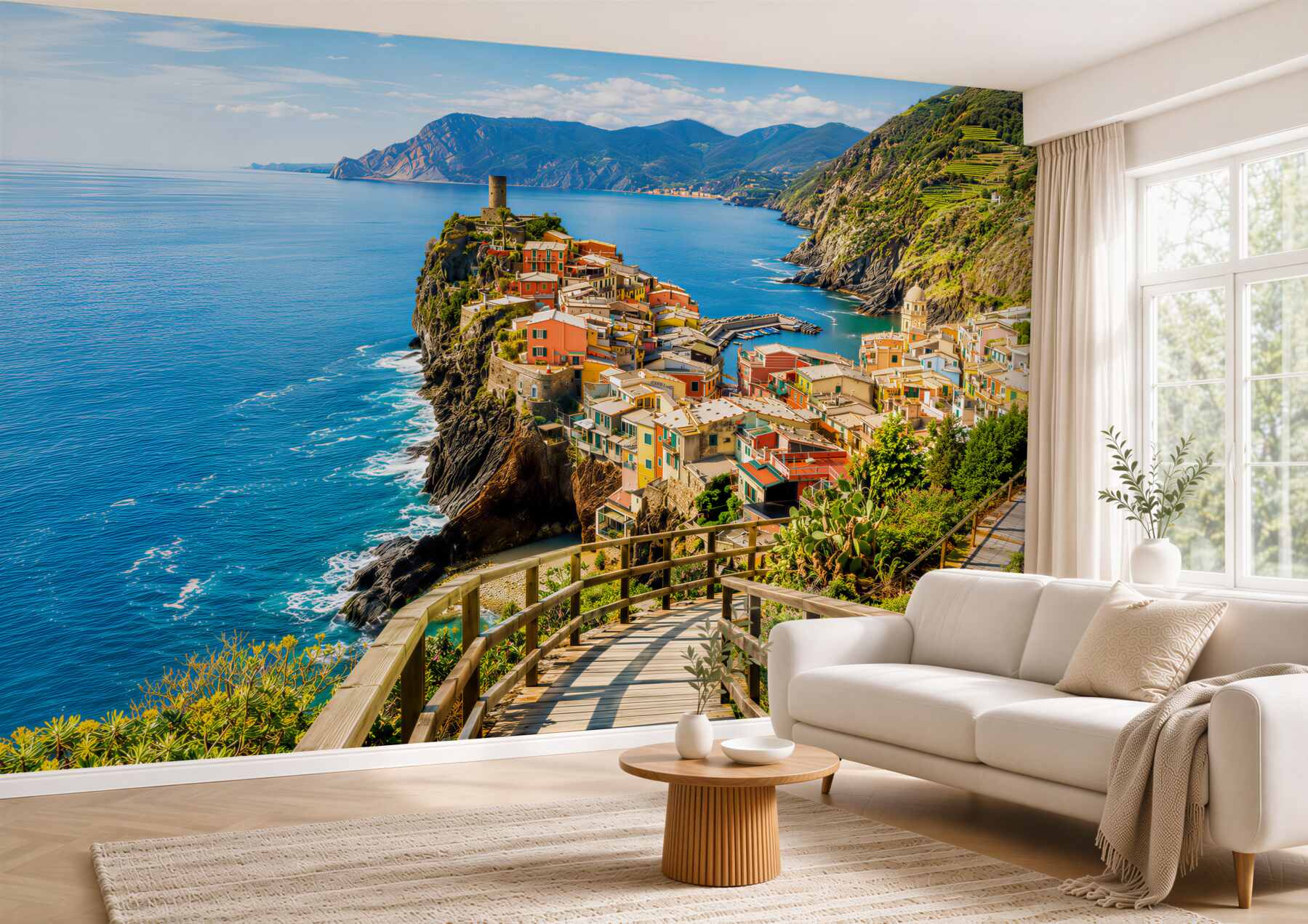 Papier peint village italien au bord de la mer avec un chemin et des fleurs au coucher du soleil