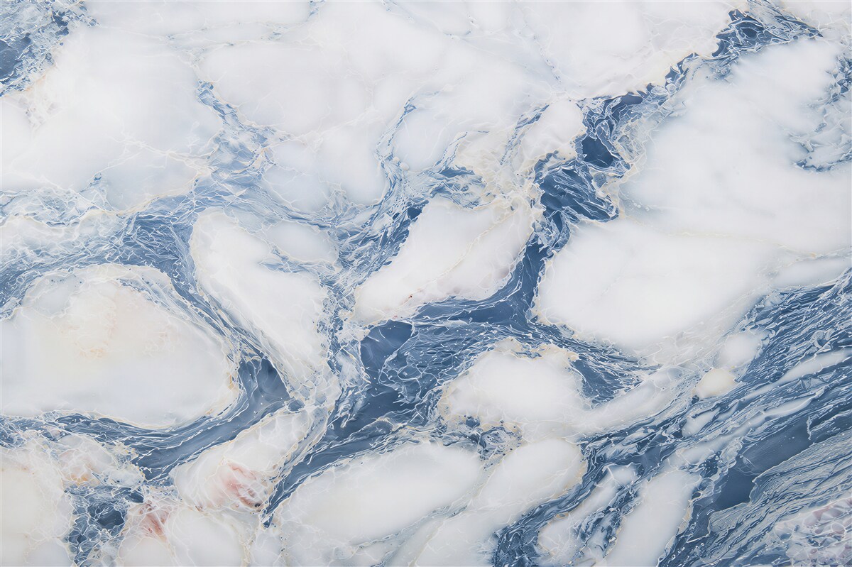 Papier peint fond marbré bleu