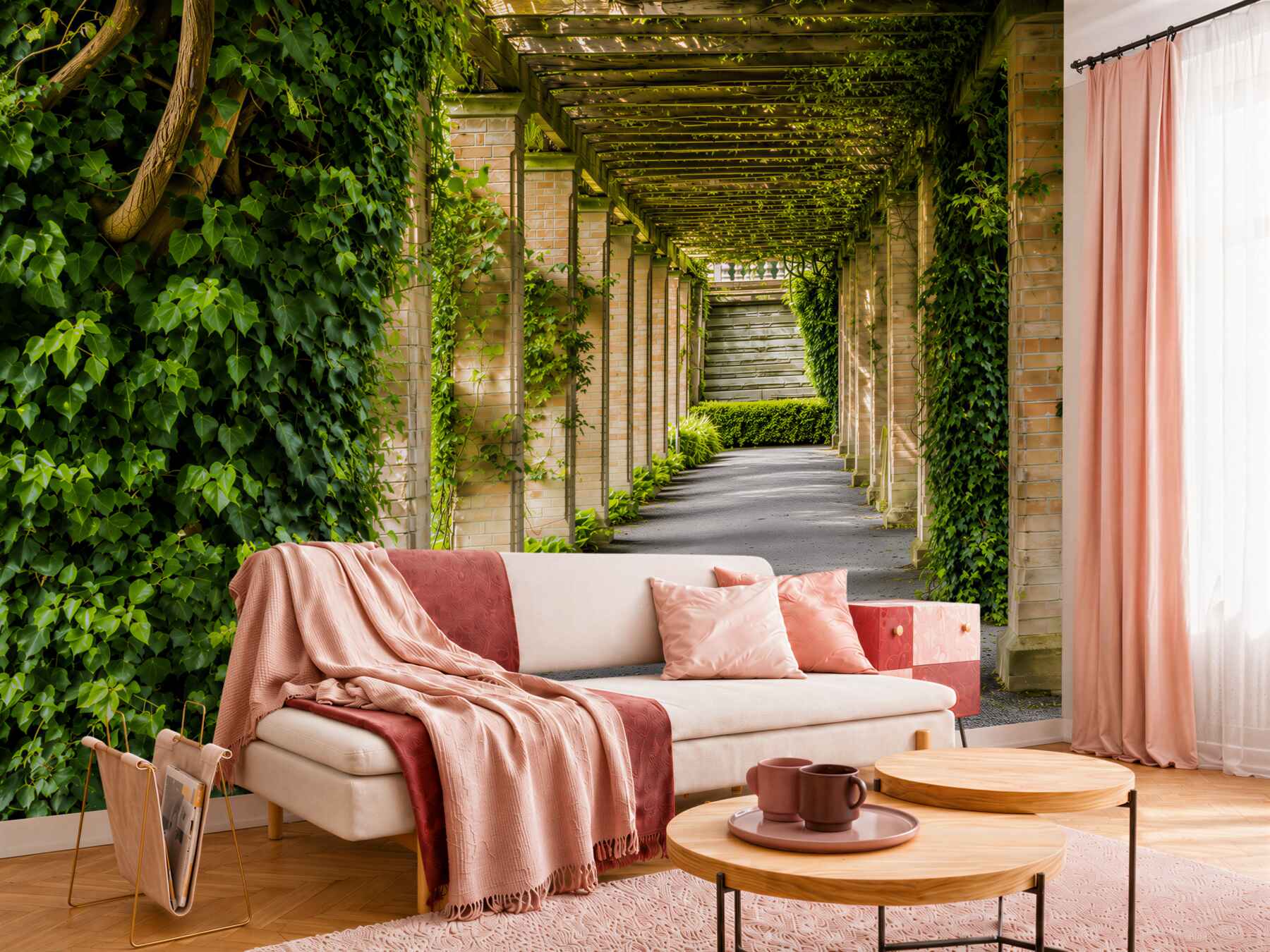 Papier peint beau tunnel brun dans des plantes vertes