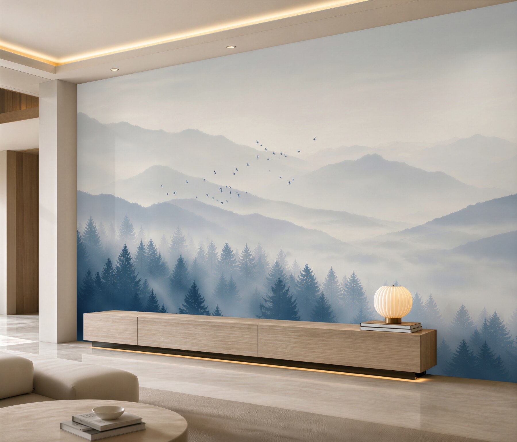 Papier peint montagnes dans le brouillard avec forêt et oiseaux paisible