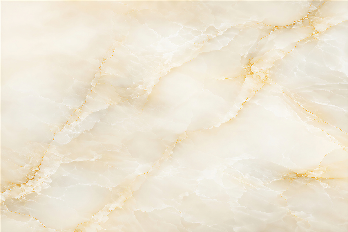 Papier peint nuages de pluie denses au coucher du soleil