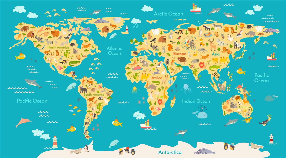 Papier peint carte du monde avec animaux et habitants