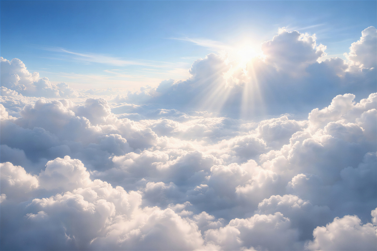 Papier peint rayons de soleil parmi les nuages