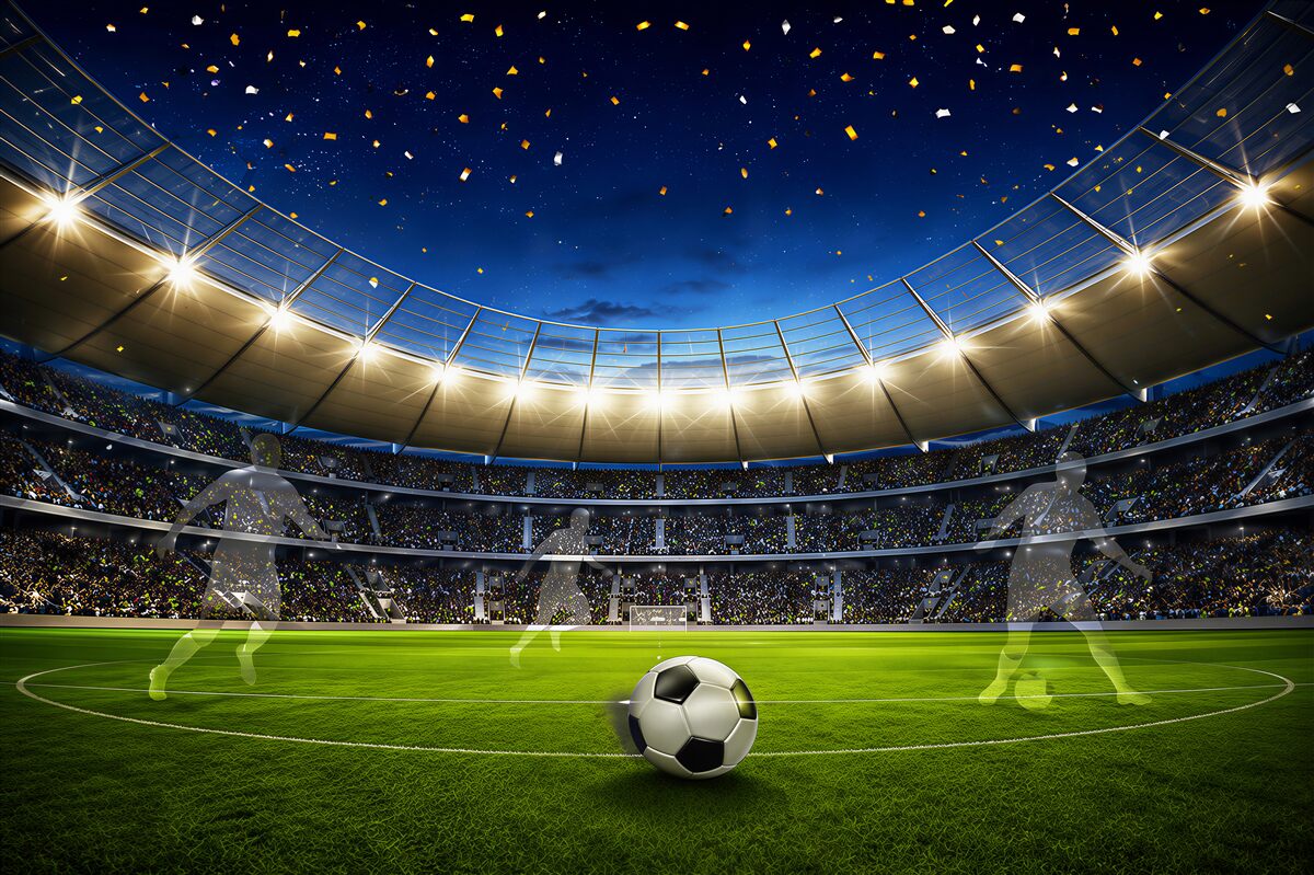 Papier peint stade de football avec un ballon au coucher de soleil pour la chambre d'un fan de football