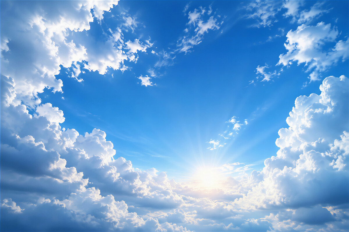 Papier peint rayons de soleil perçant les nuages