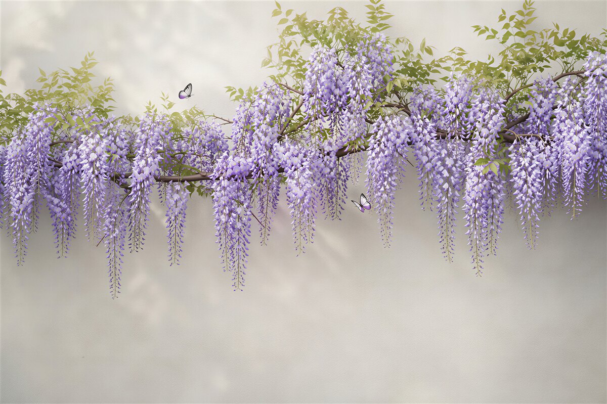 Papier peint papillons tourbillonnant près de fleurs violettes