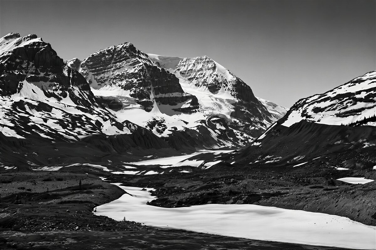 Papier peint image noir et blanc avec des montagnes
